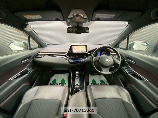 Toyota C-HR 2017-06 7326172-1