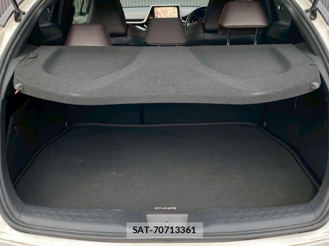 Toyota C-HR 2017-06 7326172-21
