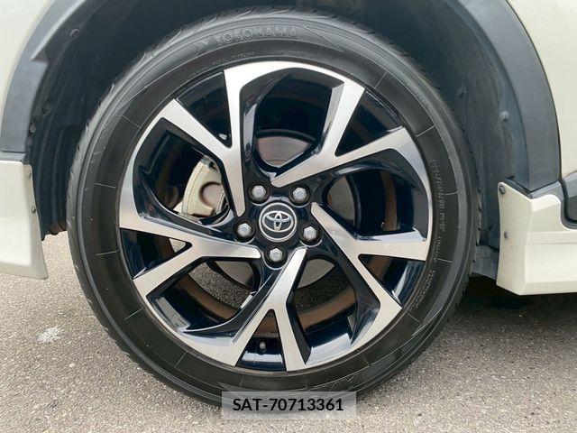 Toyota C-HR 2017-06 7326172-27