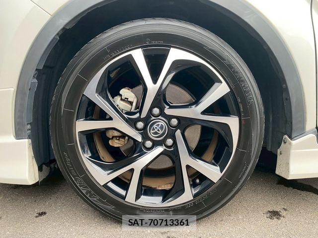 Toyota C-HR 2017-06 7326172-29