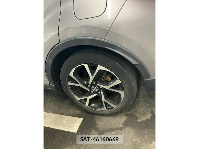 Toyota C-HR 2017-06 7326181-4