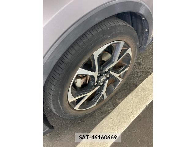 Toyota C-HR 2017-06 7326181-5