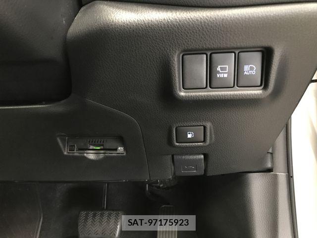 Toyota C-HR 2023-07 7326152-16