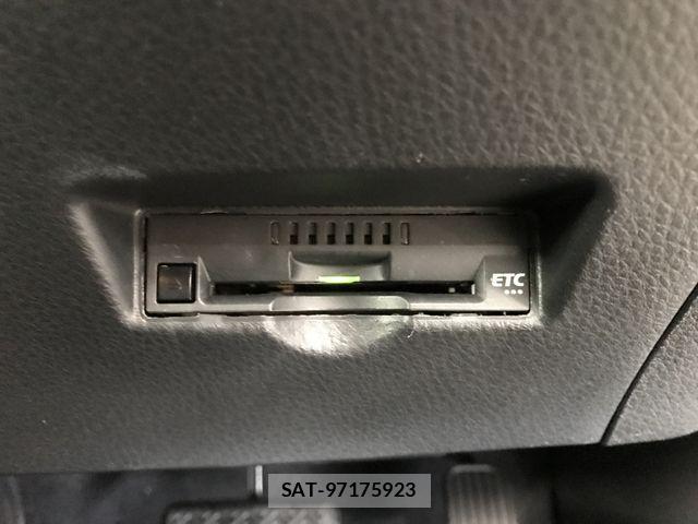 Toyota C-HR 2023-07 7326152-20