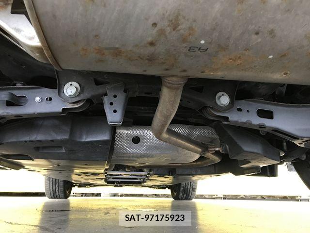 Toyota C-HR 2023-07 7326152-29