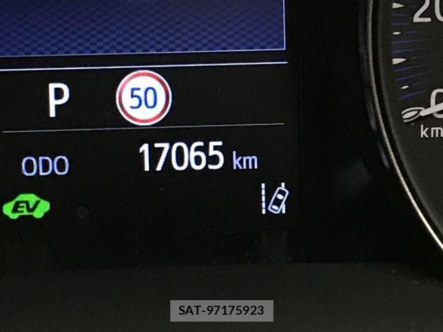 Toyota C-HR 2023-07 7326152-5