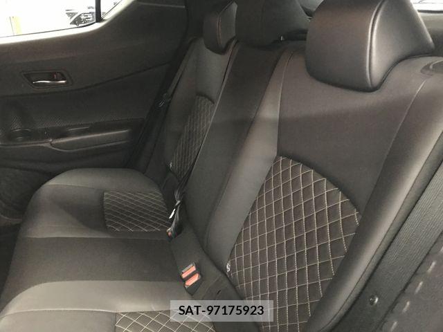 Toyota C-HR 2023-07 7326152-8