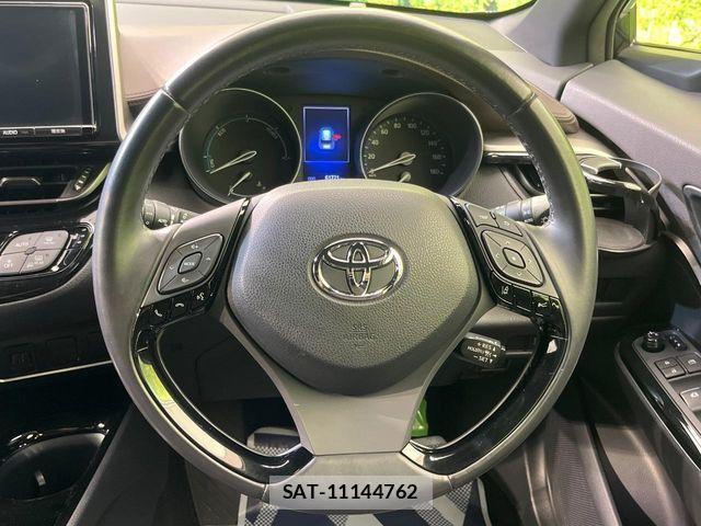 Toyota C-HR 2018-02 7326164-10
