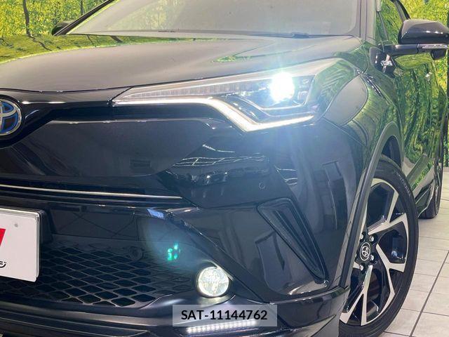 Toyota C-HR 2018-02 7326164-11