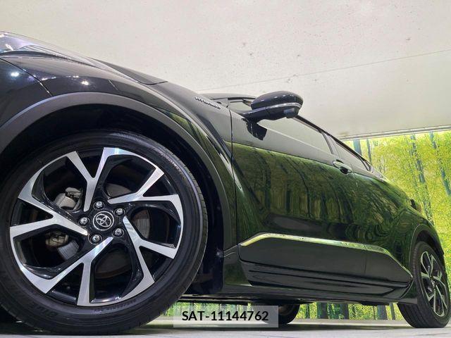 Toyota C-HR 2018-02 7326164-12