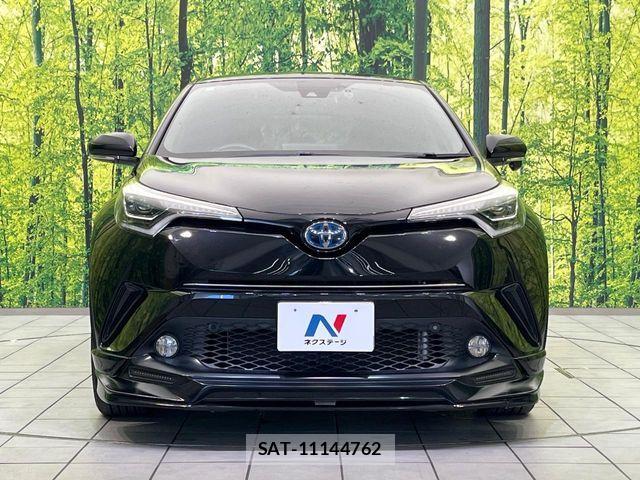 Toyota C-HR 2018-02 7326164-13