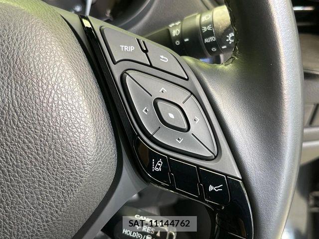 Toyota C-HR 2018-02 7326164-6