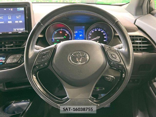 Toyota C-HR 2017-09 7326174-10