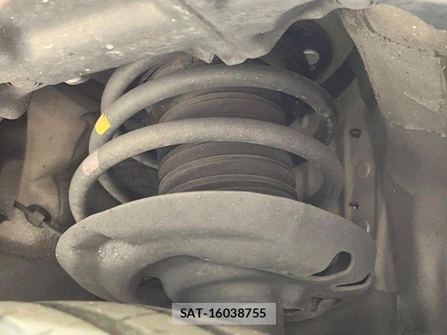 Toyota C-HR 2017-09 7326174-19