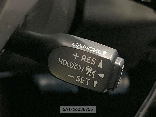 Toyota C-HR 2017-09 7326174-6