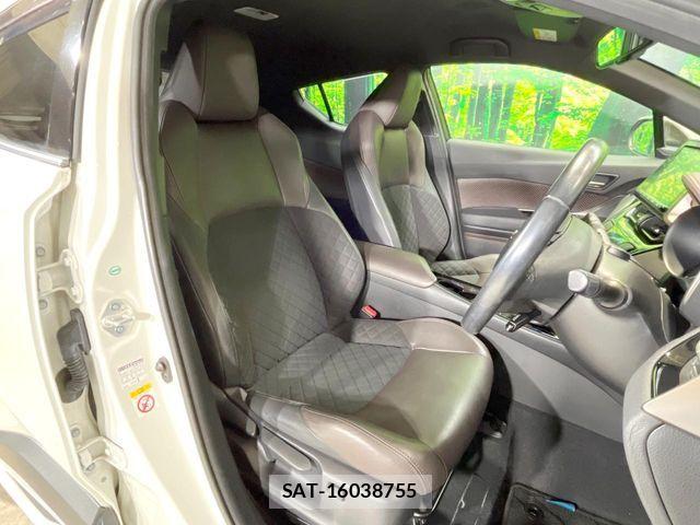 Toyota C-HR 2017-09 7326174-7