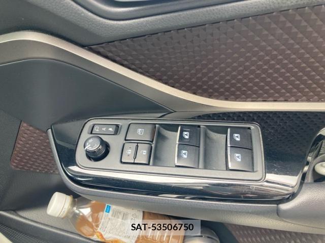 Toyota C-HR 2017-11 7326186-20