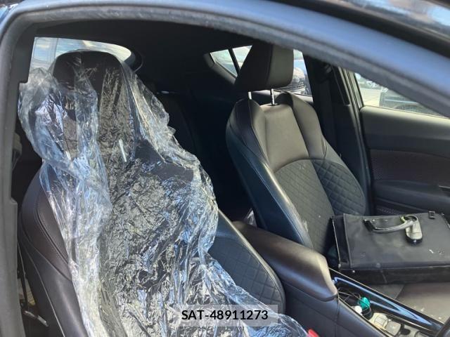 Toyota C-HR 2017-06 7326184-10