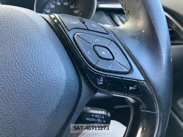 Toyota C-HR 2017-06 7326184-11