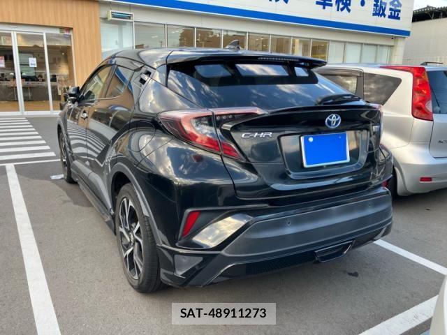 Toyota C-HR 2017-06 7326184-2
