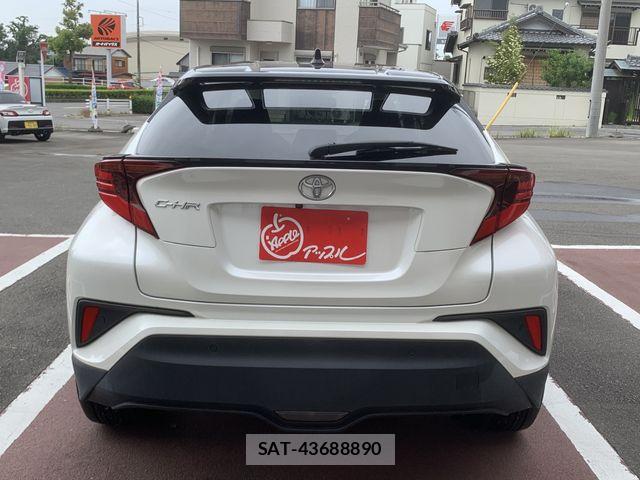 Toyota C-HR 2019-11 7326159-9