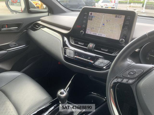 Toyota C-HR 2019-11 7326159-20