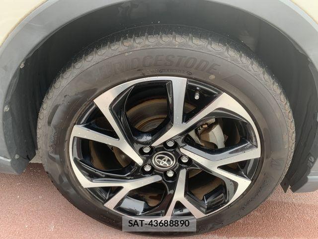 Toyota C-HR 2019-11 7326159-24
