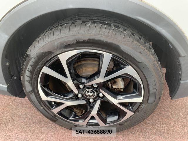 Toyota C-HR 2019-11 7326159-27
