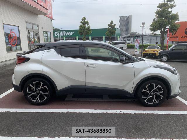 Toyota C-HR 2019-11 7326159-3