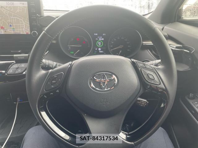 Toyota C-HR 2023-04 7326150-13