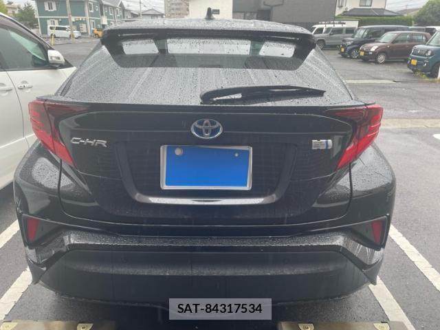 Toyota C-HR 2023-04 7326150-3