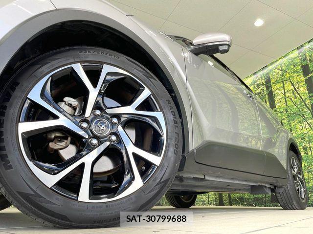 Toyota C-HR 2018-03 7326173-12
