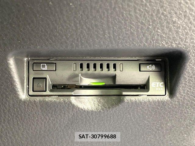 Toyota C-HR 2018-03 7326173-6