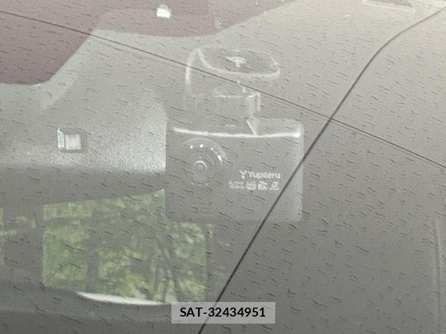 Toyota C-HR 2018-06 7326158-6