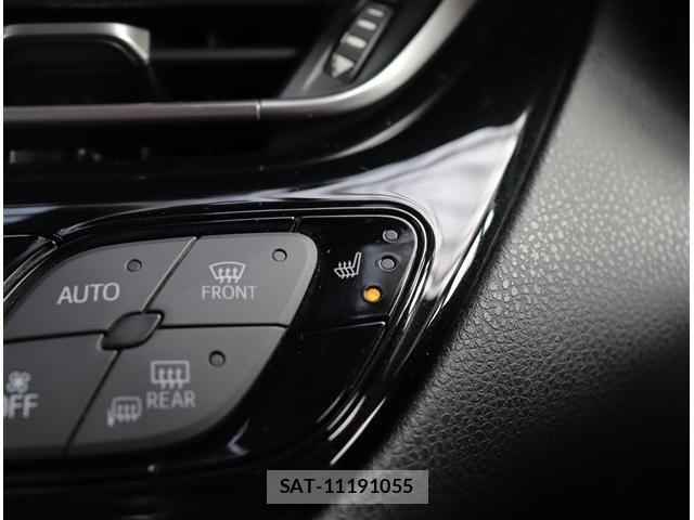 Toyota C-HR 2017-04 7326156-16
