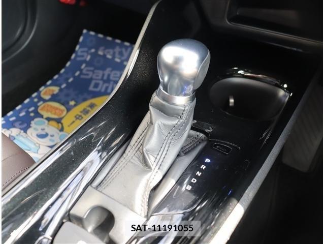 Toyota C-HR 2017-04 7326156-17