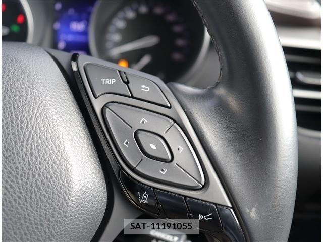 Toyota C-HR 2017-04 7326156-21