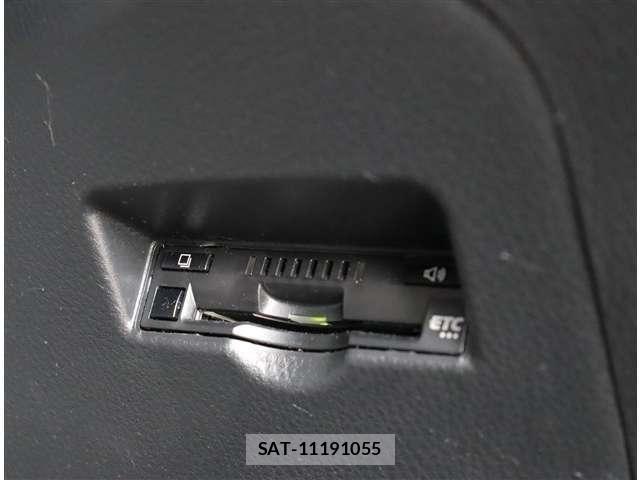 Toyota C-HR 2017-04 7326156-24