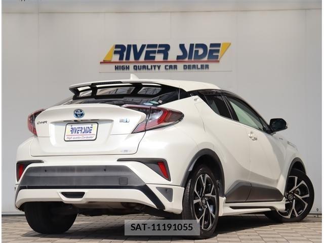 Toyota C-HR 2017-04 7326156-5