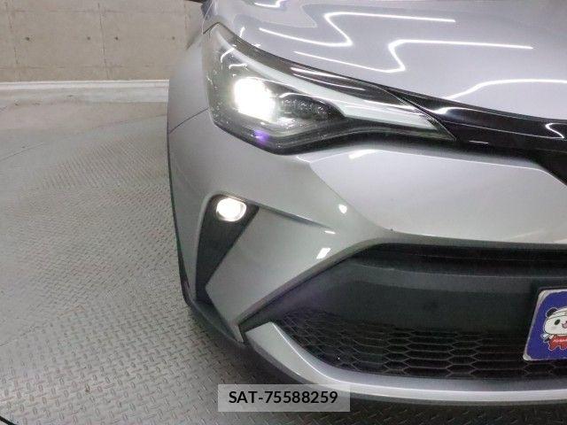 Toyota C-HR 2021-08 7326157-27