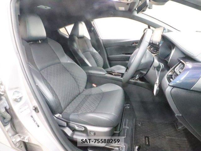 Toyota C-HR 2021-08 7326157-3