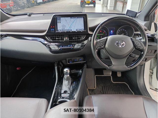 Toyota C-HR 2018-02 7326162-1