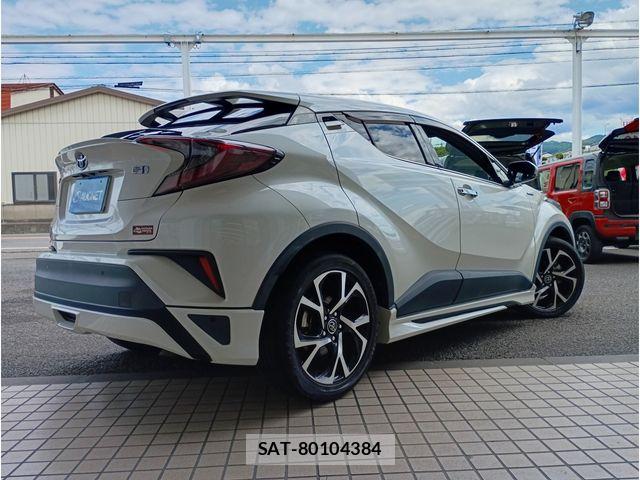 Toyota C-HR 2018-02 7326162-2