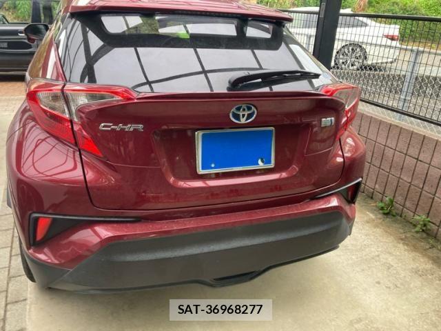 Toyota C-HR 2017-04 7357141-9