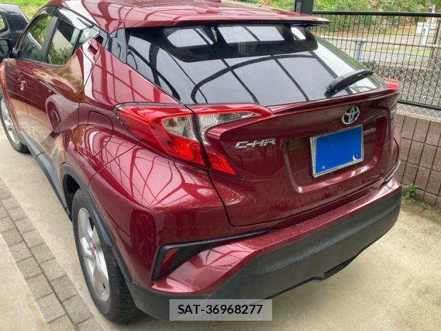 Toyota C-HR 2017-04 7357141-7