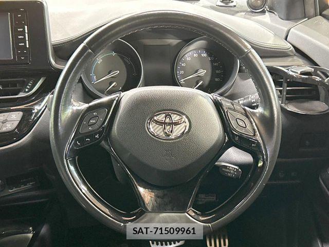 Toyota C-HR 2018-02 7357132-13