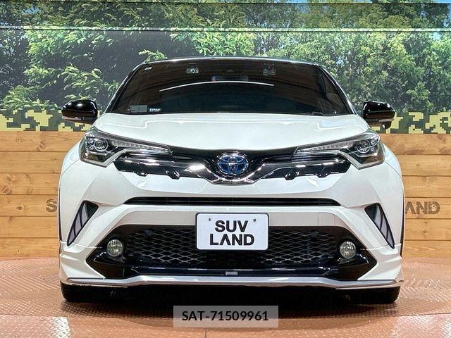 Toyota C-HR 2018-02 7357132-14