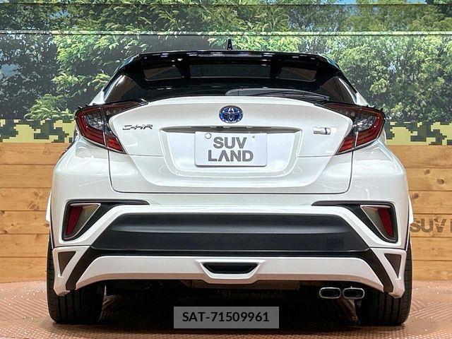 Toyota C-HR 2018-02 7357132-15