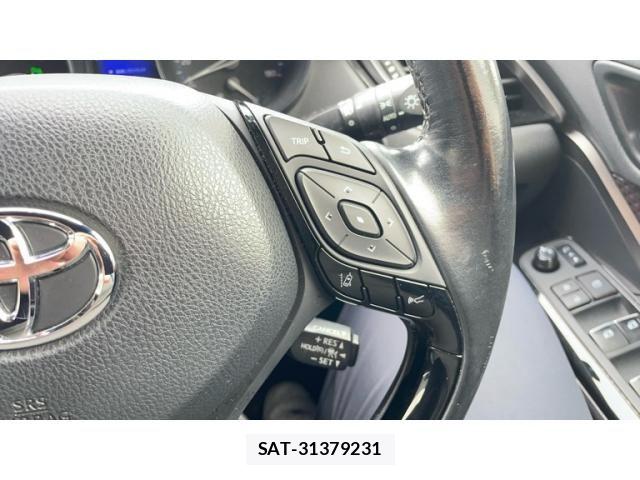 Toyota C-HR 2017-09 7357149-12