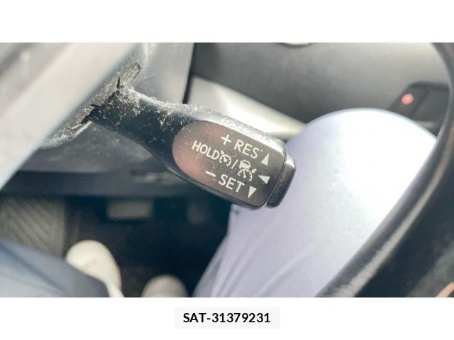 Toyota C-HR 2017-09 7357149-13
